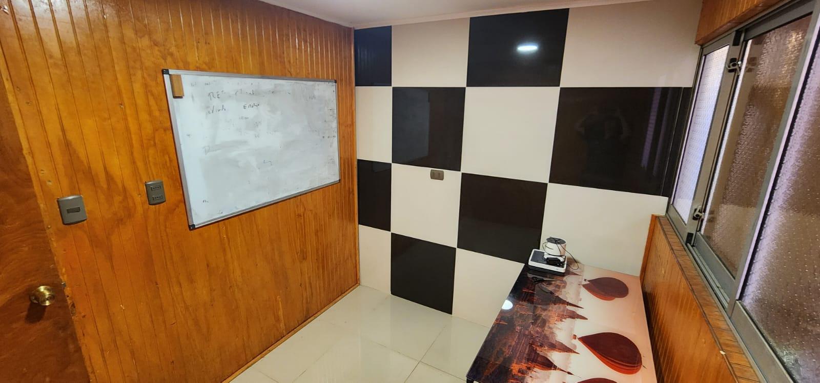 En venta casa ubicada en Calle Regimiento Arica (frente Colegio Altazor) - Image# 6