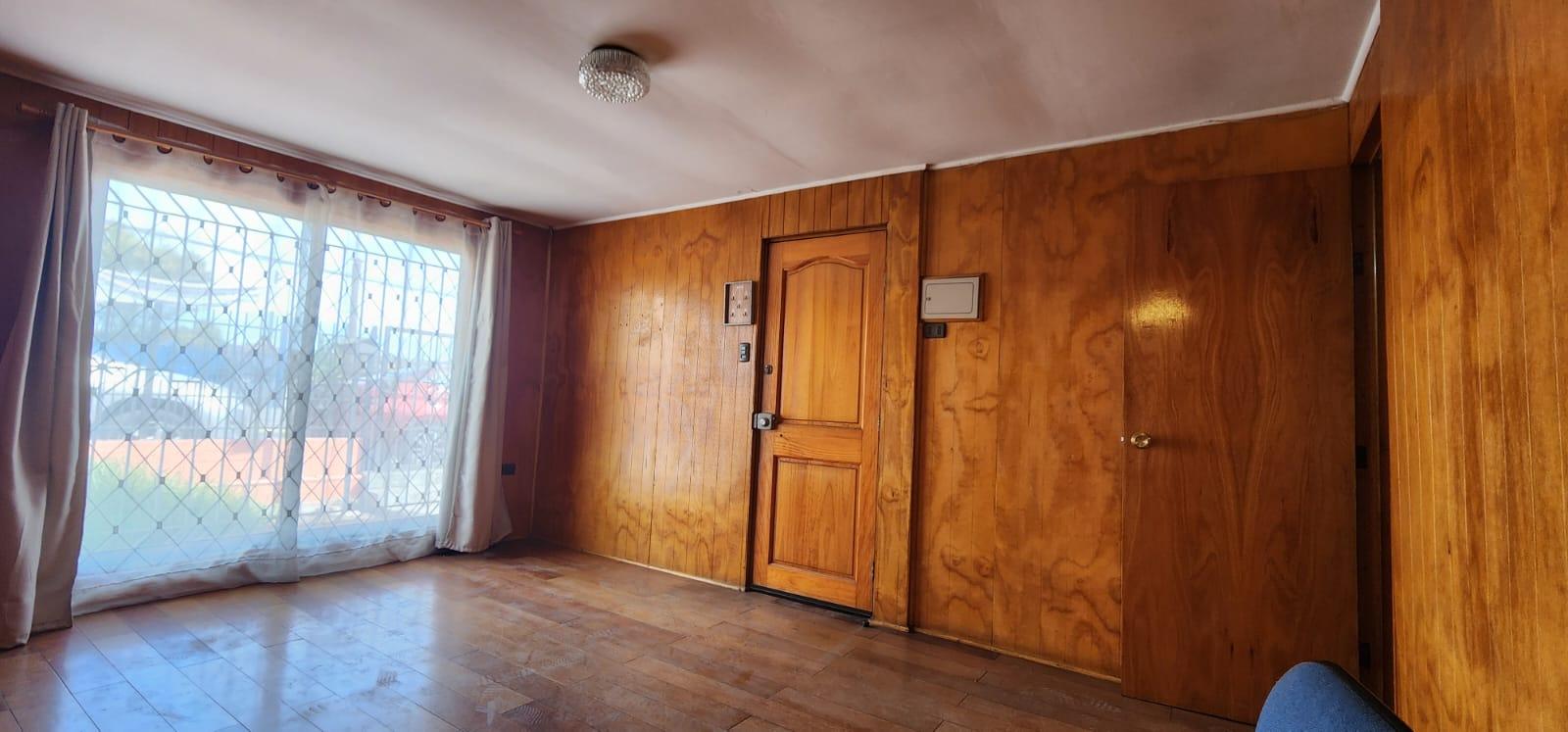 En venta casa ubicada en Calle Regimiento Arica (frente Colegio Altazor) - Image# 2