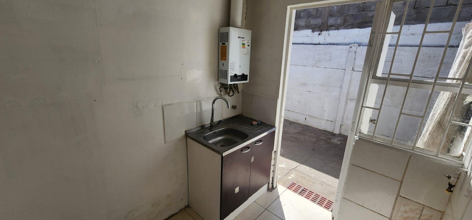 SE VENDE PROPIEDAD UBICADA EN EL CORAZON DE SINDEMPART, COQUIMBO-IV REGION - Image# 4